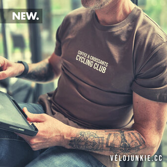COFFEE &amp; CROISSANTS CYCLING CLUB  T-Shirt